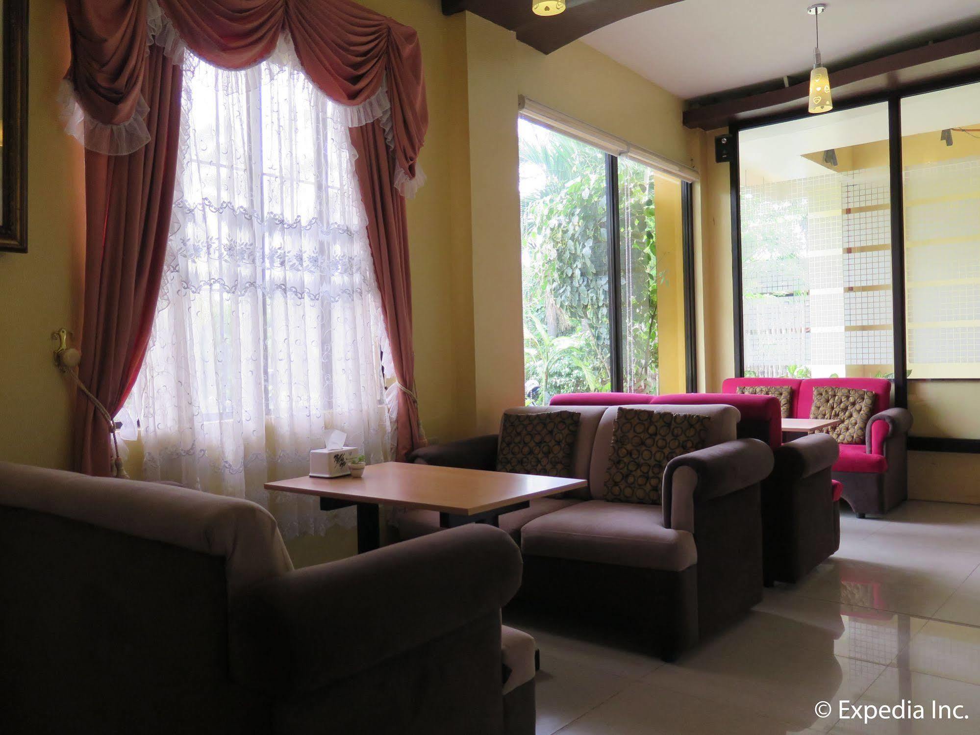 Oyo 197 Sunny Point Hotel Davao Bagian luar foto
