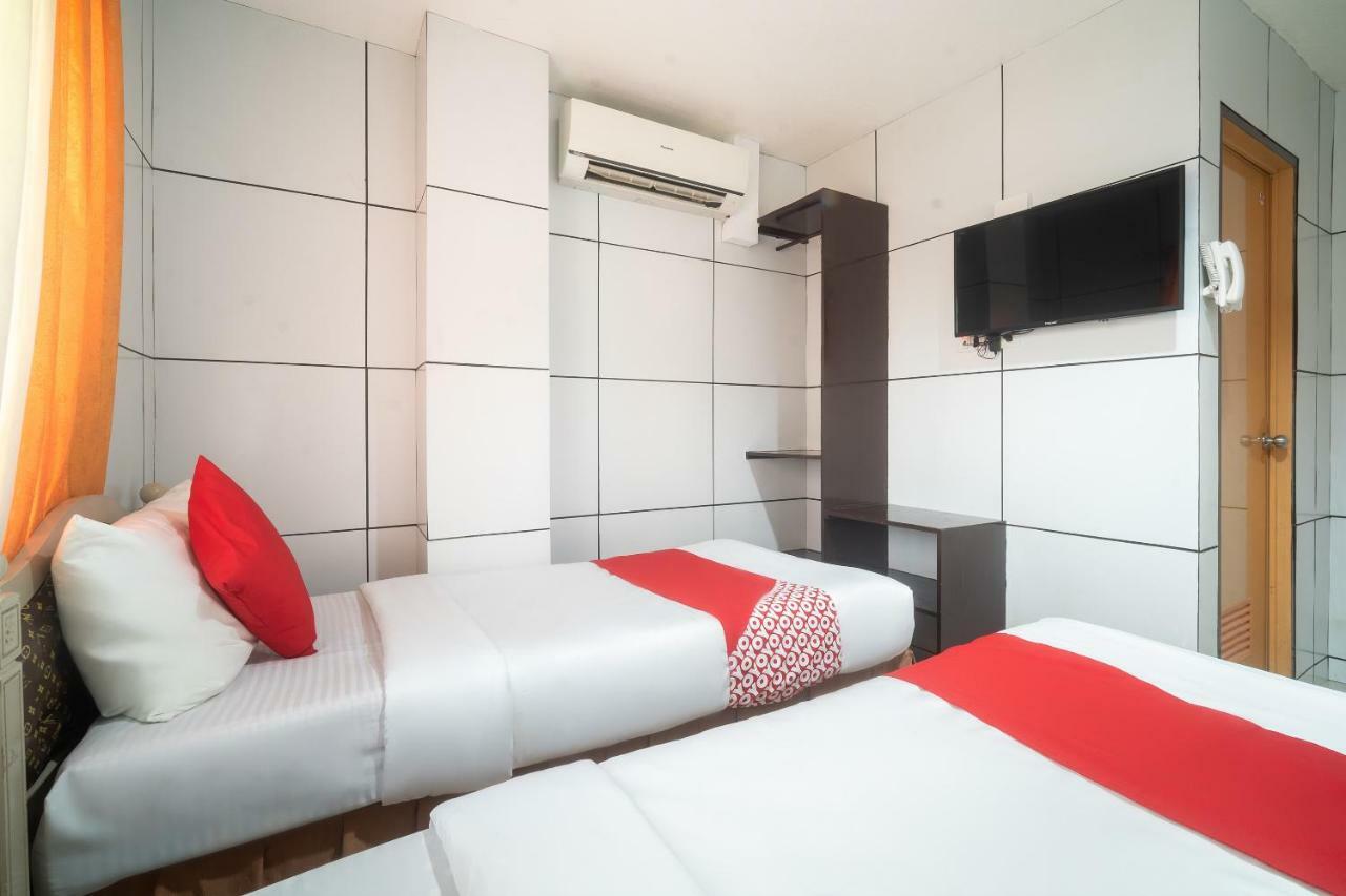 Oyo 197 Sunny Point Hotel Davao Bagian luar foto