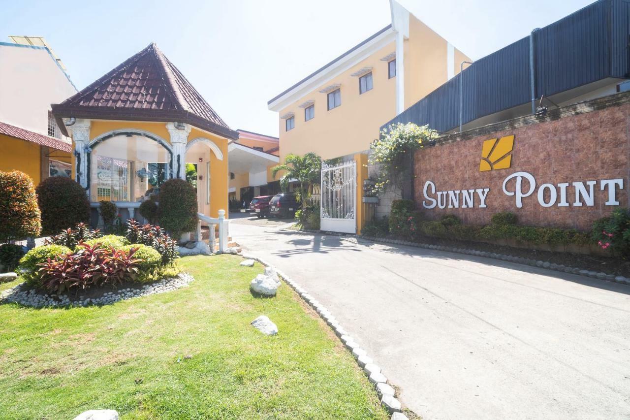 Oyo 197 Sunny Point Hotel Davao Bagian luar foto