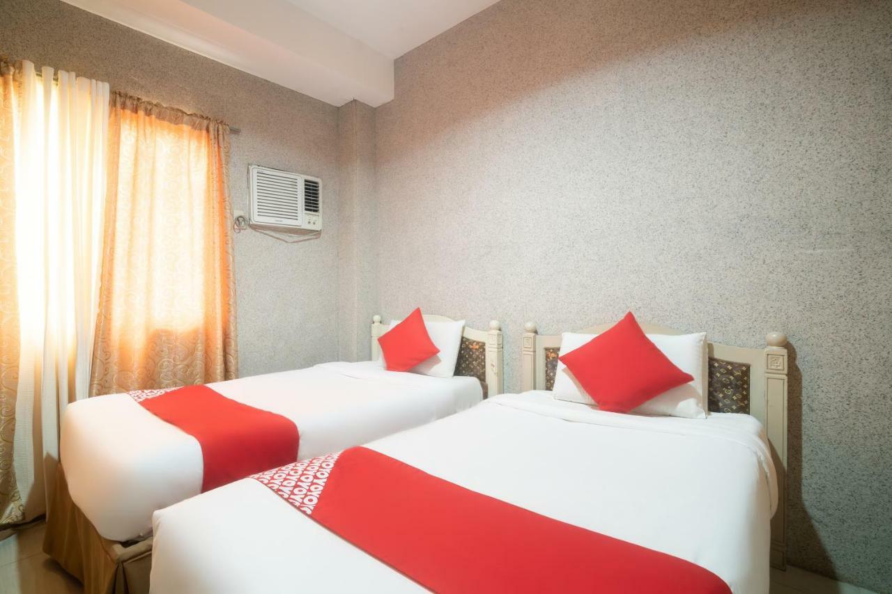 Oyo 197 Sunny Point Hotel Davao Bagian luar foto
