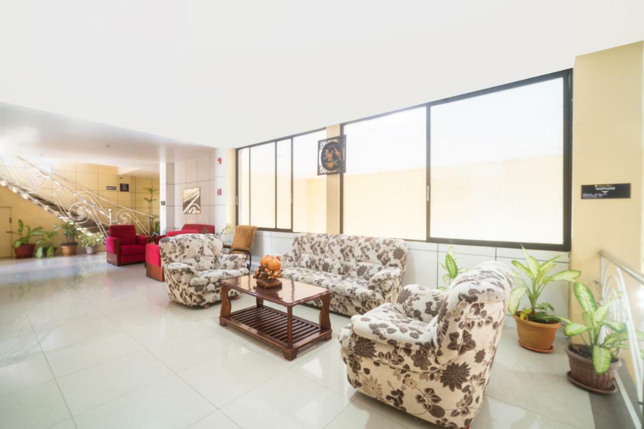 Oyo 197 Sunny Point Hotel Davao Bagian luar foto