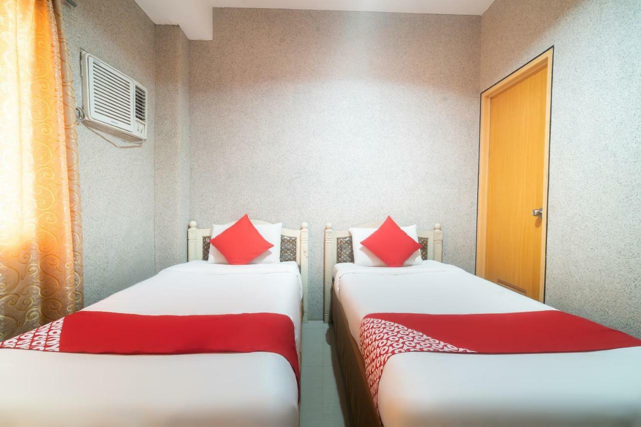 Oyo 197 Sunny Point Hotel Davao Bagian luar foto