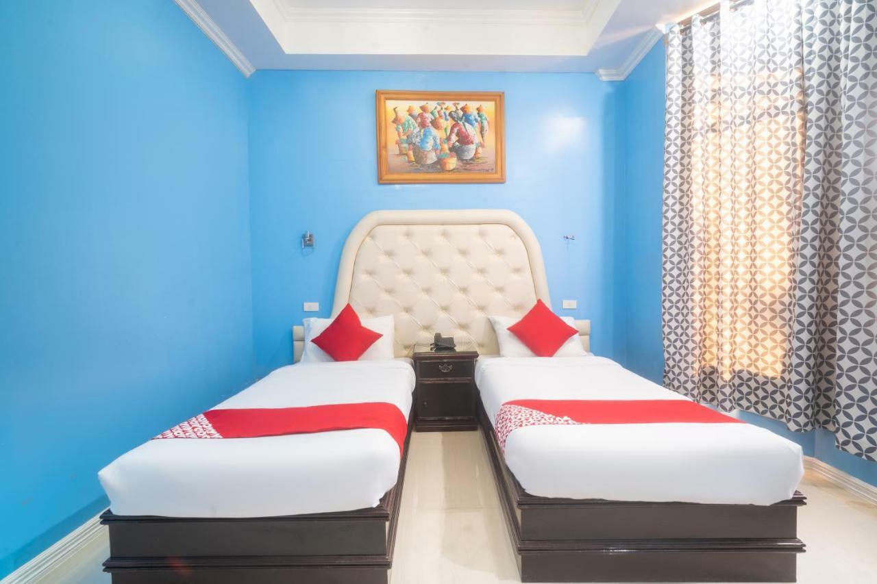 Oyo 197 Sunny Point Hotel Davao Bagian luar foto