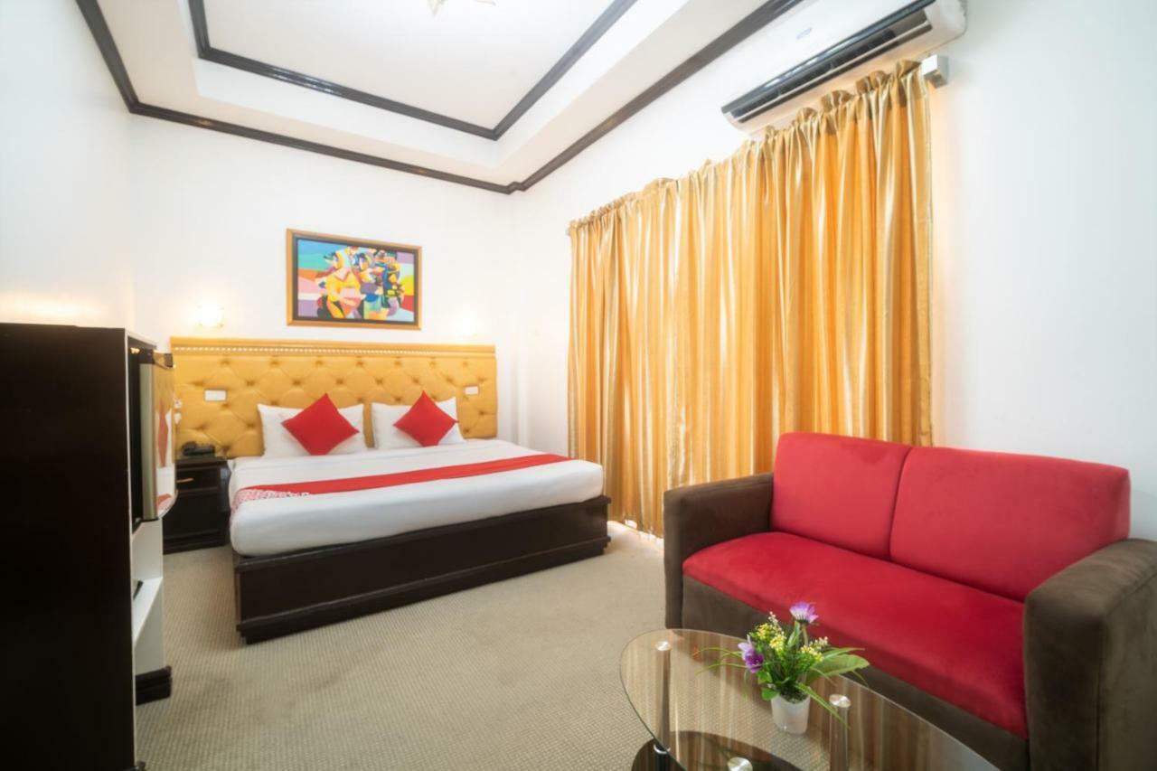 Oyo 197 Sunny Point Hotel Davao Bagian luar foto