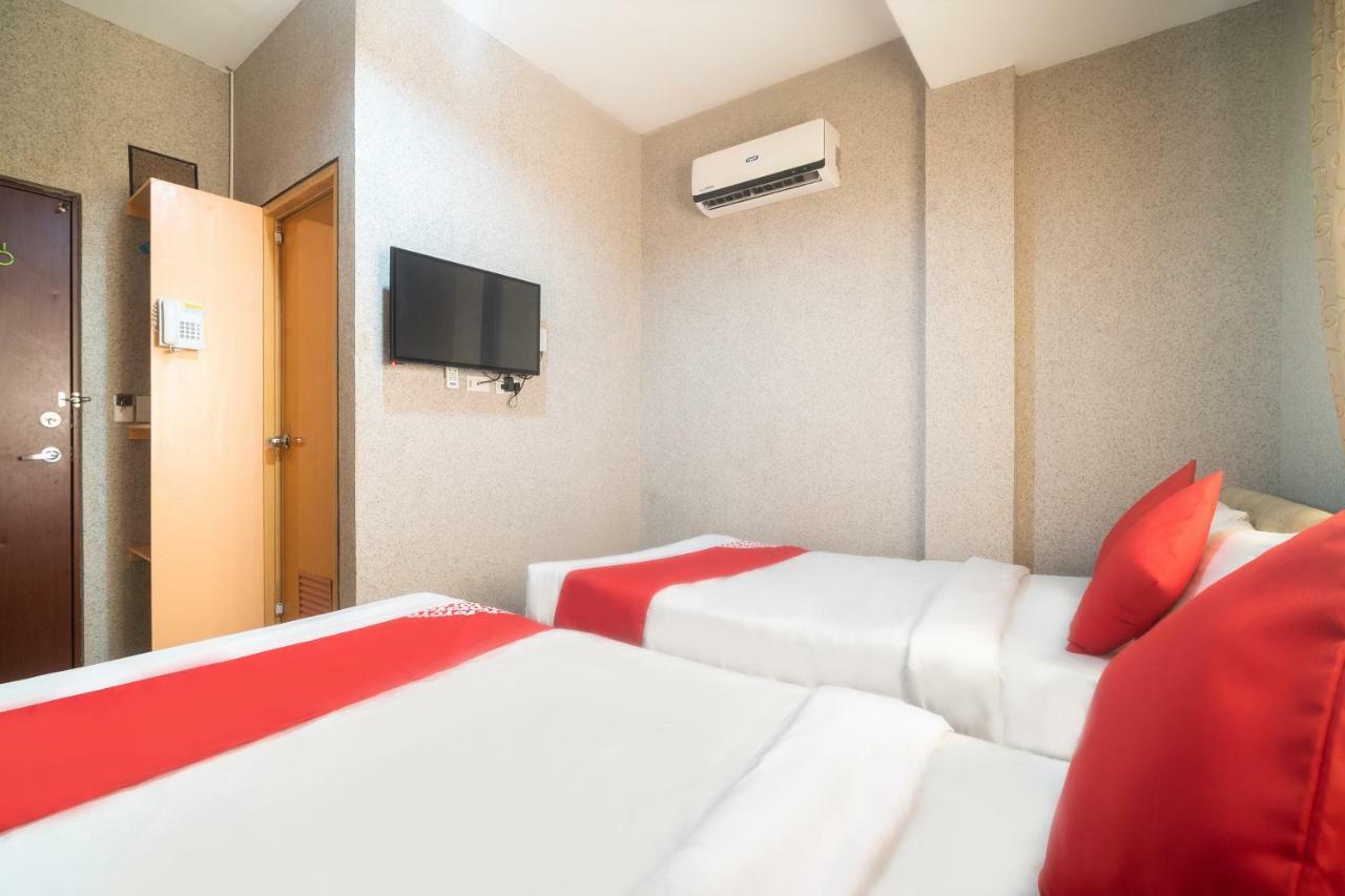 Oyo 197 Sunny Point Hotel Davao Bagian luar foto