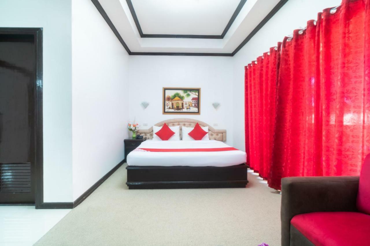 Oyo 197 Sunny Point Hotel Davao Bagian luar foto