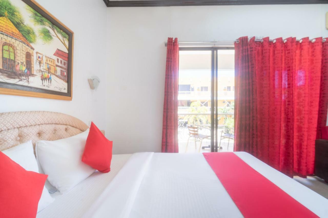 Oyo 197 Sunny Point Hotel Davao Bagian luar foto